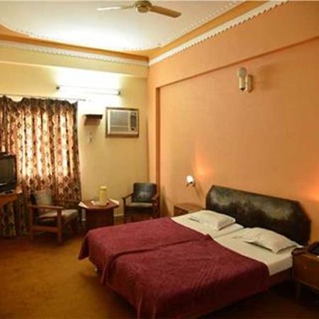 Saheli Palace Udaipur Eksteriør bilde