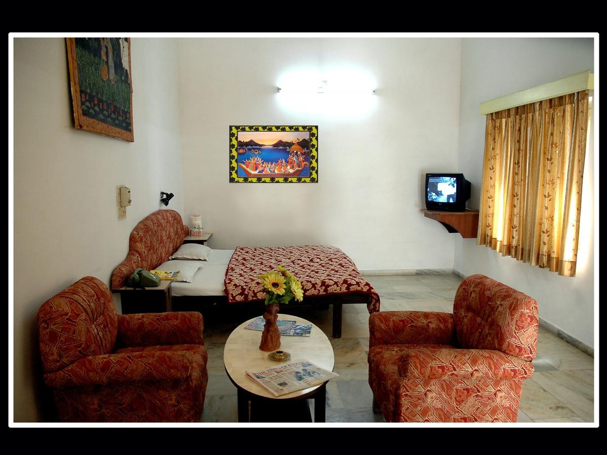 Saheli Palace Udaipur Eksteriør bilde