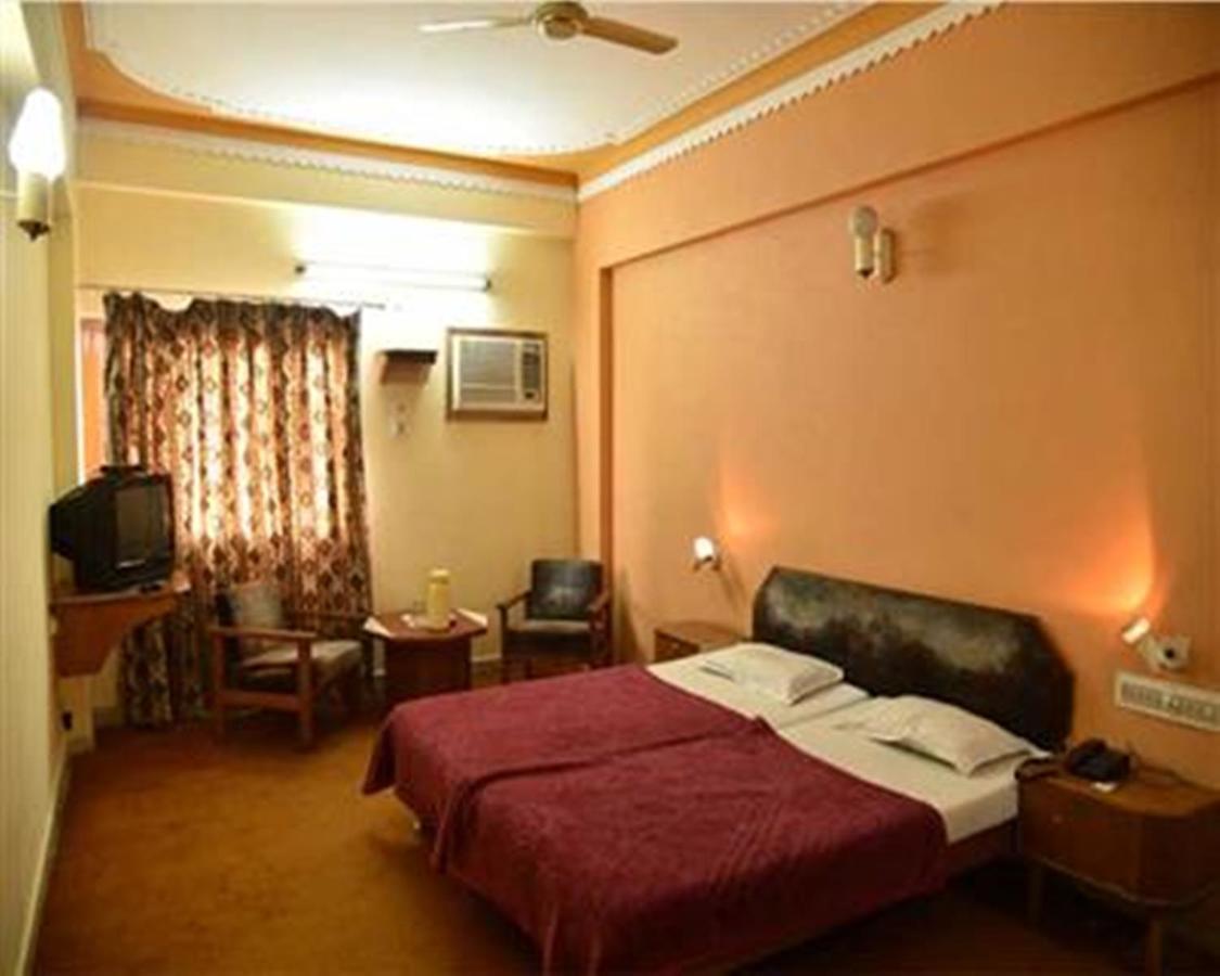 Saheli Palace Udaipur Eksteriør bilde